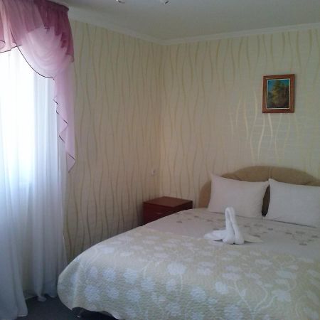 Kak V Gostinice Hadiach المظهر الخارجي الصورة